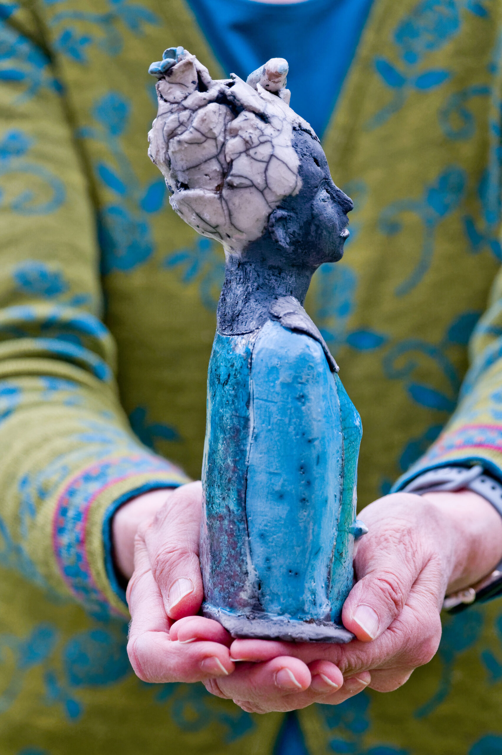 Kleine Raku Büste aus Keramik VOGELNEST – Bild 2